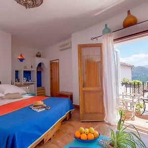 Hotel Castaños, Cartajima
